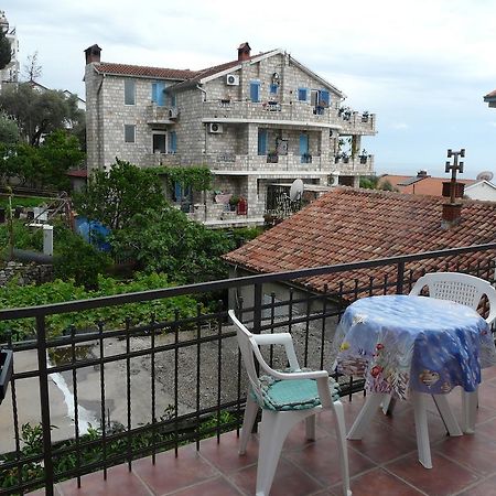 Guest House Zivkovic Sveti Stefan Eksteriør billede