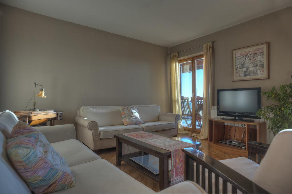 Guest House Zivkovic Sveti Stefan Eksteriør billede