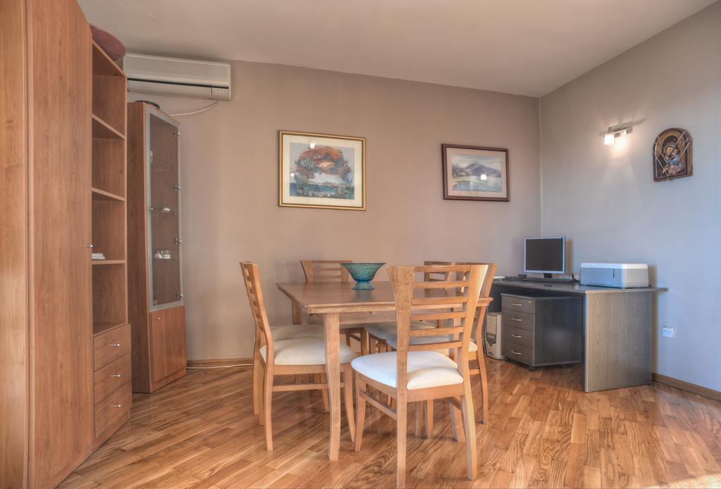 Guest House Zivkovic Sveti Stefan Eksteriør billede