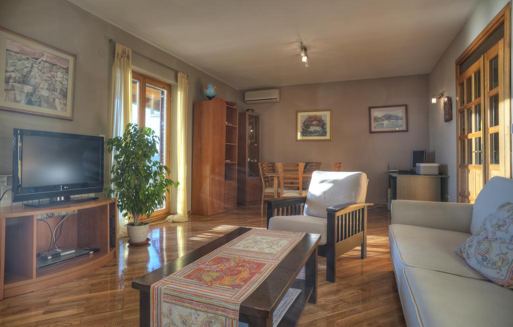 Guest House Zivkovic Sveti Stefan Eksteriør billede