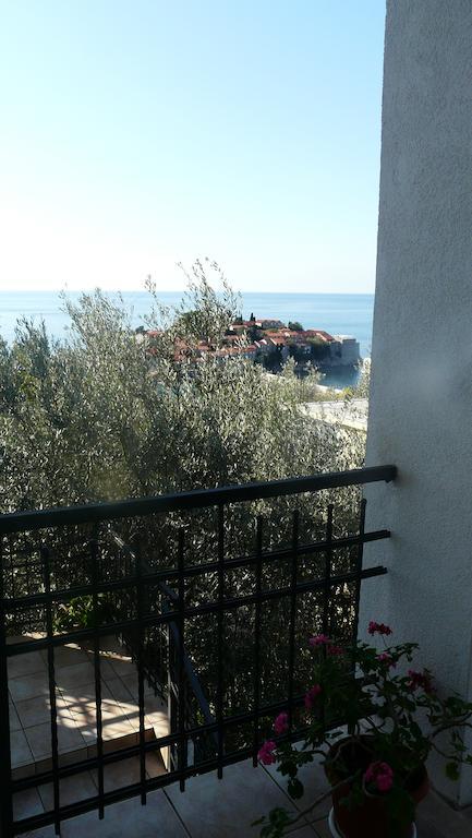 Guest House Zivkovic Sveti Stefan Eksteriør billede