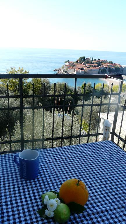 Guest House Zivkovic Sveti Stefan Eksteriør billede