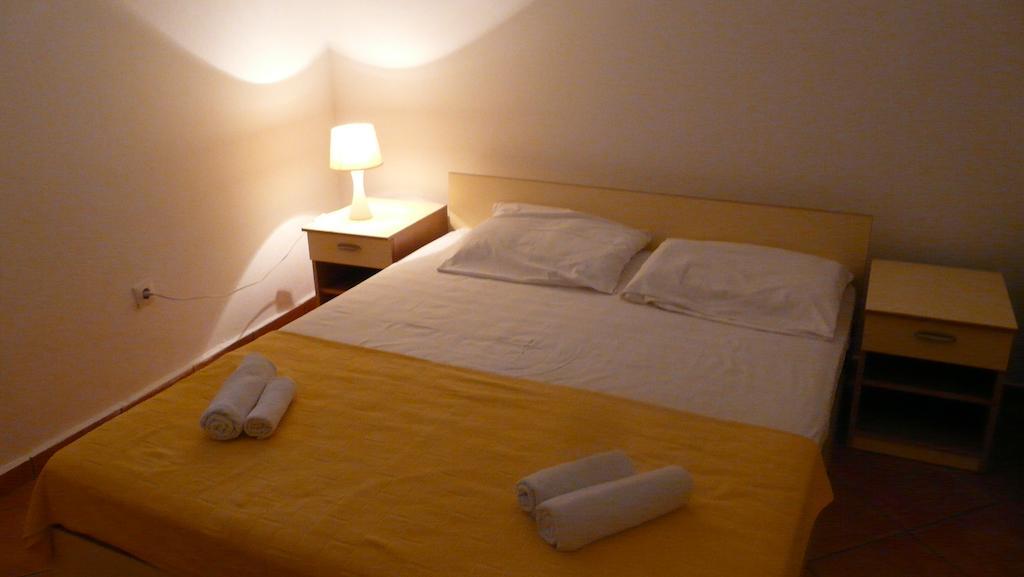 Guest House Zivkovic Sveti Stefan Eksteriør billede