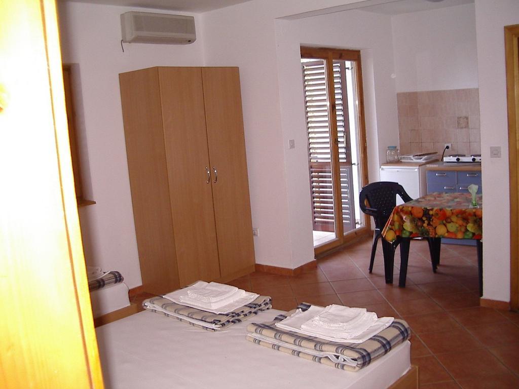 Guest House Zivkovic Sveti Stefan Værelse billede